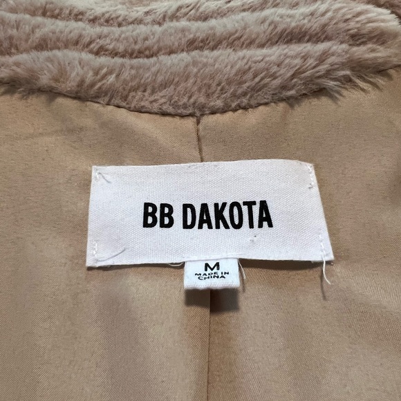 BB Dakota Fun Fur like a wide corduroy look coat, super cozy … - Picture 5 of 5